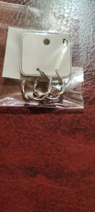 Фотография покупателя товара Серьги кольца плетеные QF «Объятие», d=2.5 см, цвет серебро - Фото 3