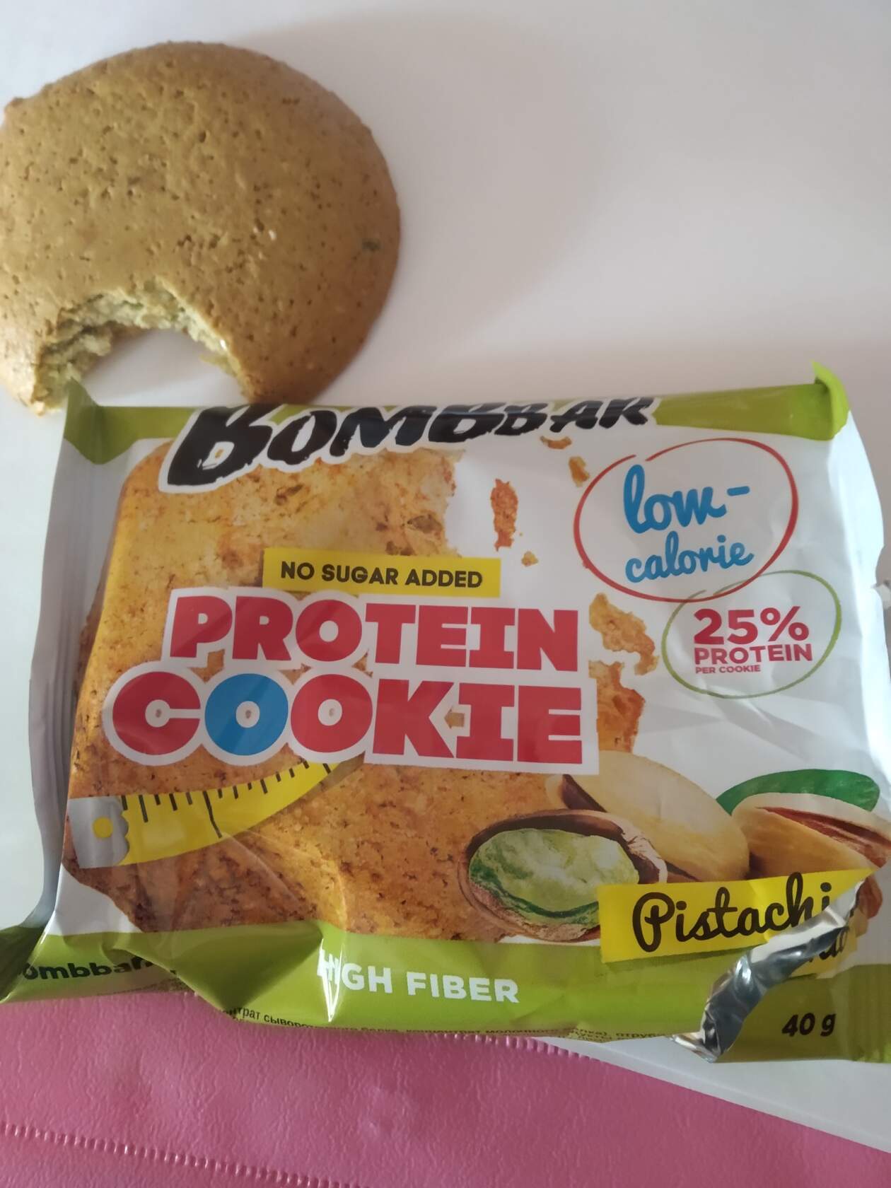 Фотография покупателя товара Протеиновое печенье Bombbar, шоколадный брауни, спортивное питание, 40 г - Фото 1
