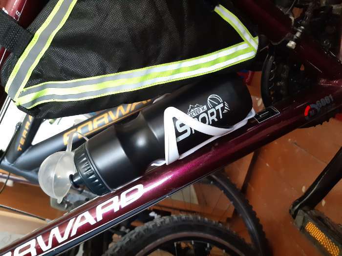 Фотография покупателя товара Бутылка для воды велосипедная, 750 мл, "Мастер К.", с креплением, чёрная