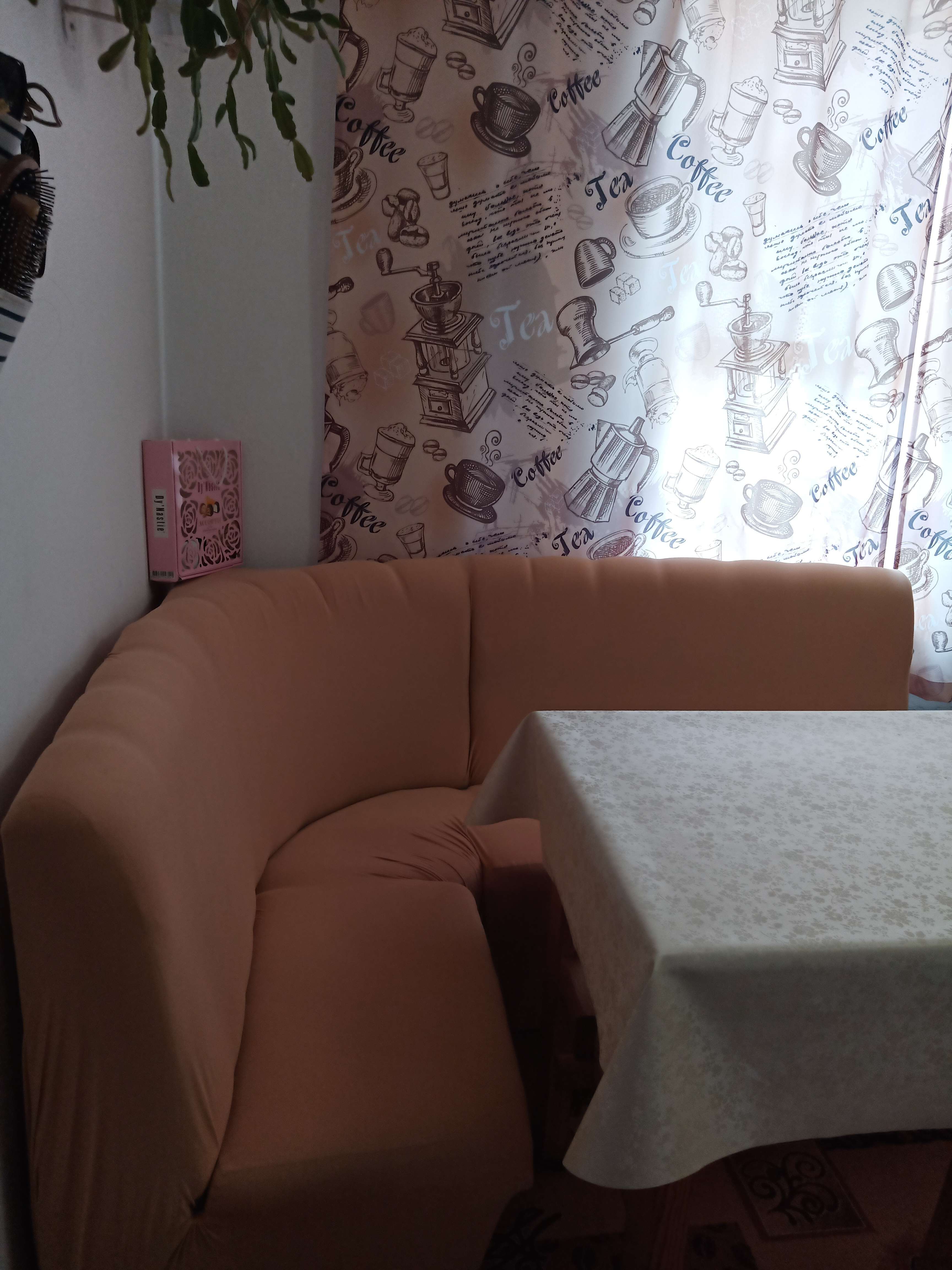 Фотография покупателя товара Чехол для мягкой мебели Collorista,4-х местный диван,наволочка 40*40 см в ПОДАРОК,бежевый