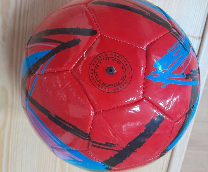 Фотография покупателя товара Мяч футбольный ONLYTOP, ПВХ, машинная сшивка, 32 панели, размер 5, 310 г - Фото 5