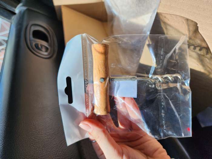 Фотография покупателя товара Штопор для вина «Универсал», 10 см, дерево - Фото 2