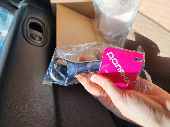 Фотография покупателя товара Открывашка с ножеточкой Доляна, 14 см, хромированная - Фото 3