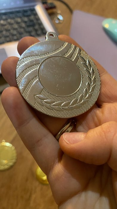 Фотография покупателя товара Медаль под нанесение 007 диам 5 см. Цвет сер. С лентой - Фото 1