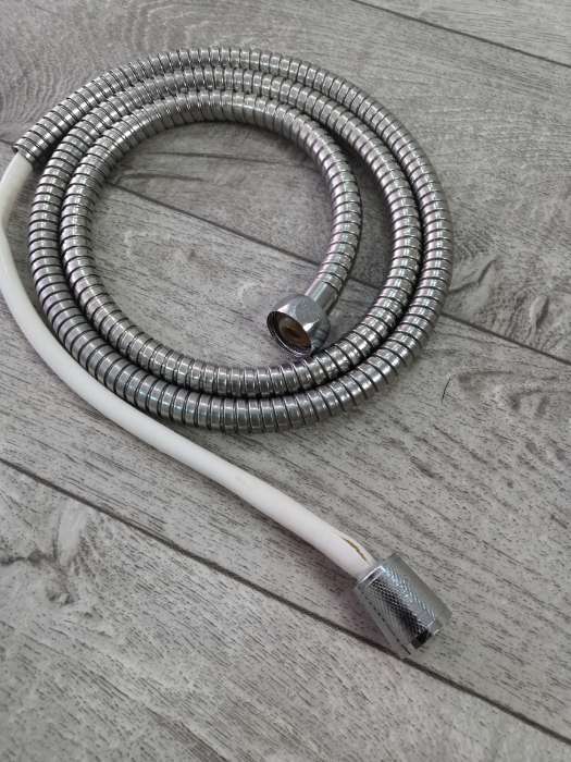 Фотография покупателя товара Душевой шланг ZEIN Z46PS, 150 см, цинковые гайки 1/2", пластиковые втулки, нержавеющая сталь, Имп/Имп - Фото 1