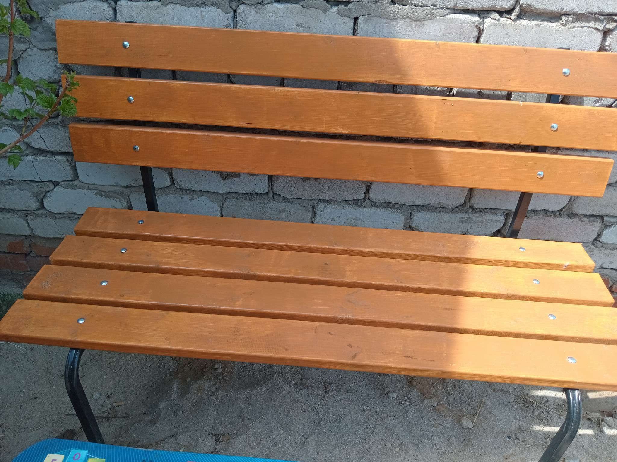 Фотография покупателя товара Уличная скамейка из сосны со спинкой "LAKSI", дерево, металл, 36х180х82см, нагрузка 200кг - Фото 1