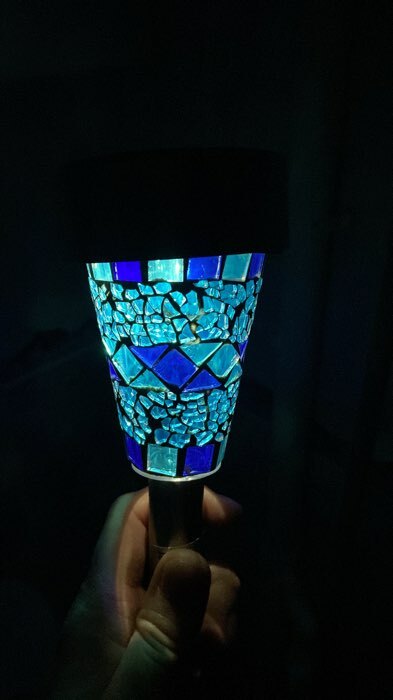 Фотография покупателя товара Садовый светильник на солнечной батарее «Голубой витраж», 7 × 38.5 × 7 см, 1 LED, свечение белое - Фото 6