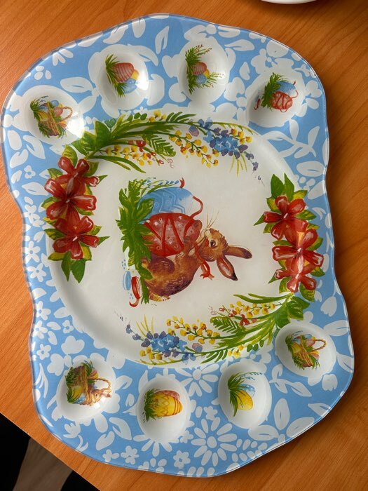 Фотография покупателя товара Подставка стеклянная для яиц Доляна «Праздничный кролик», 37×24,5 см, 8 ячеек - Фото 1