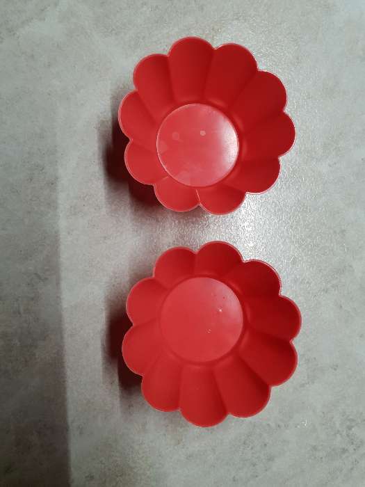 Фотография покупателя товара Набор форм для выпечки Доляна «Ромашки», силикон, 7×3 см, 6 шт, цвет МИКС - Фото 6