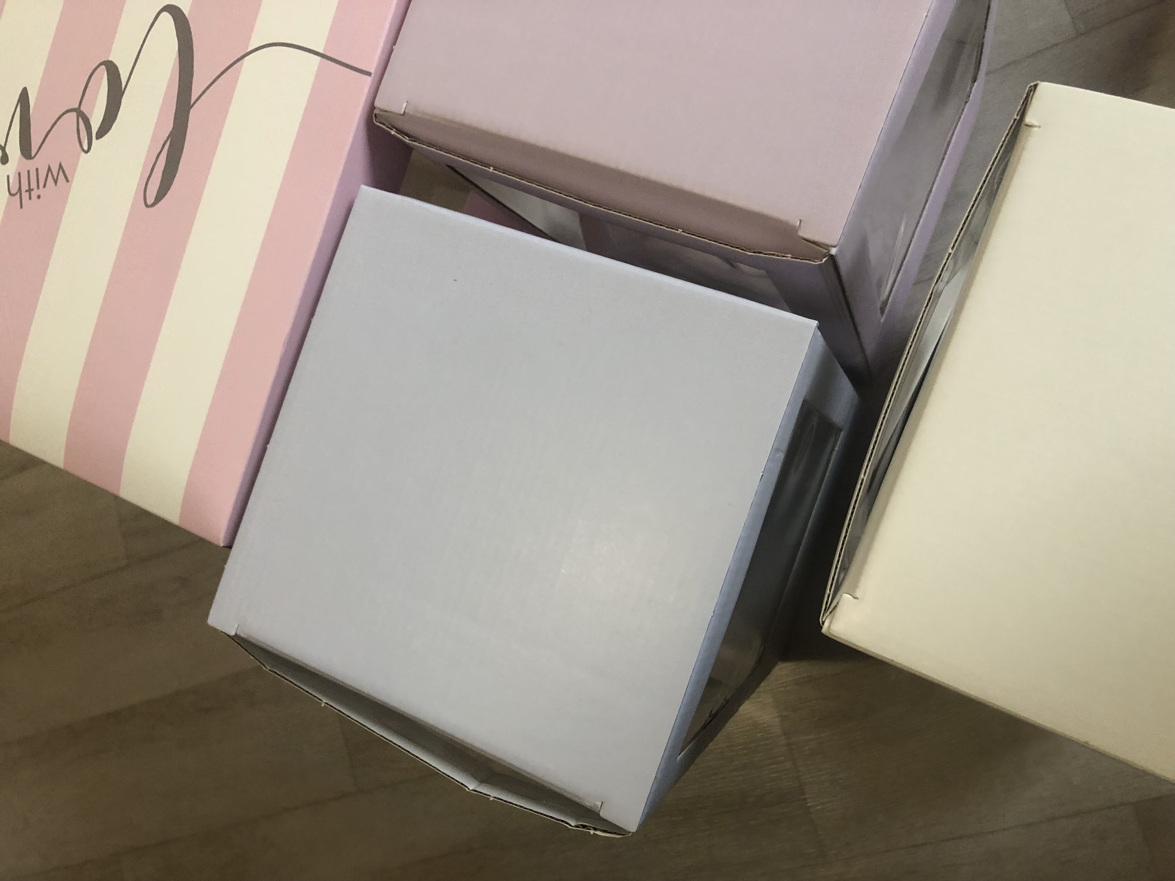 Фотография покупателя товара Коробка подарочная для цветов с вазой из МГК складная, упаковка, «Счастье рядом», 16×23×16 см - Фото 15