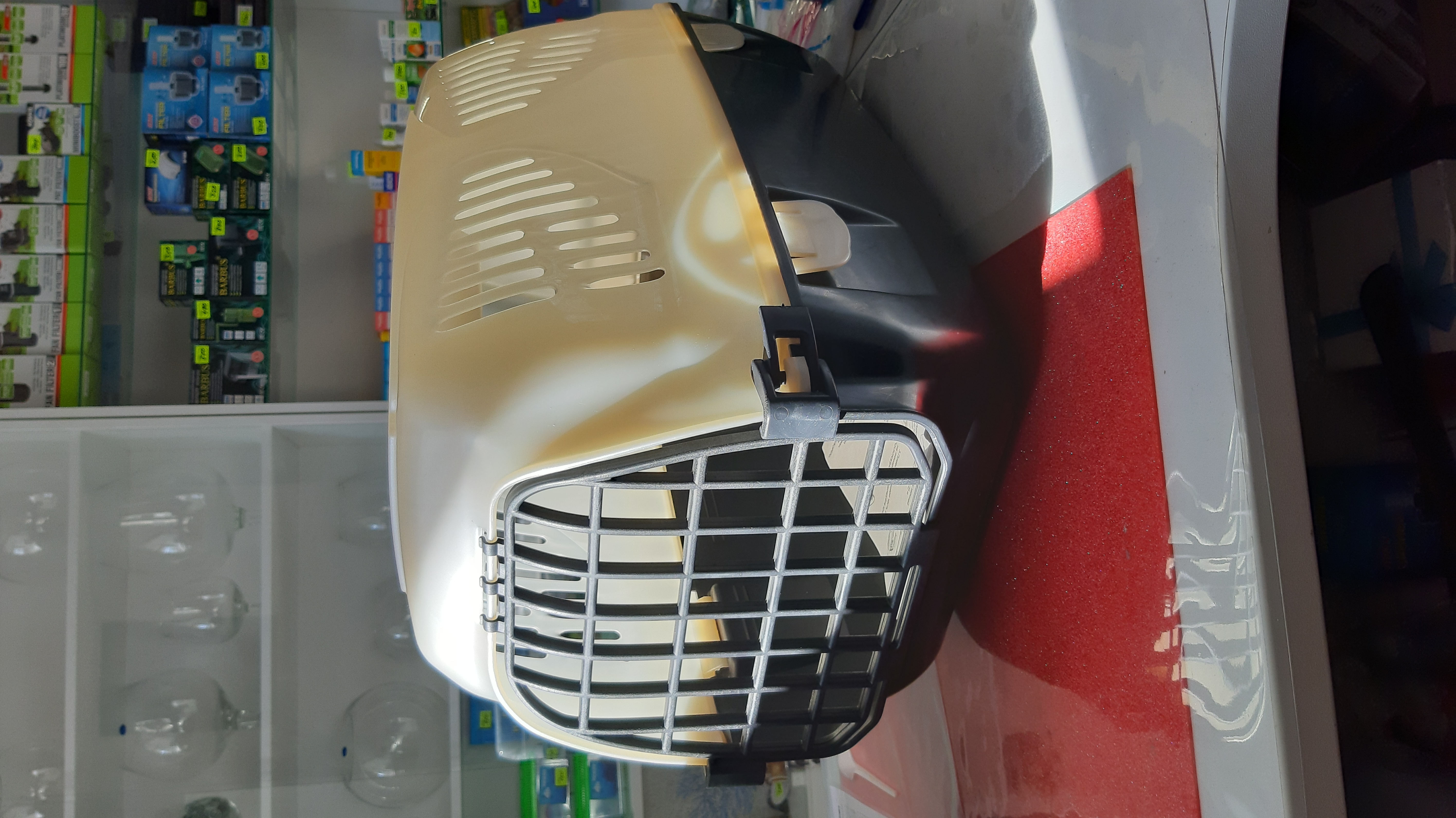 Фотография покупателя товара Переноска для животных "Сириус", 33,5 х 31 х 50 см, бежевый перламутр