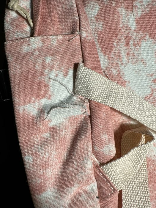 Фотография покупателя товара Рюкзак молодёжный из текстиля на молнии, 3 кармана, цвет розовый - Фото 1