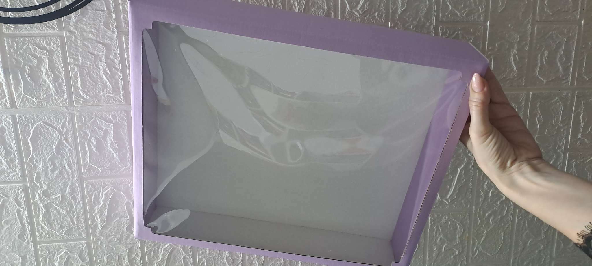 Фотография покупателя товара Коробка сборная, крышка-дно, с окном, сиреневая, 38 х 33 х 7 см - Фото 2