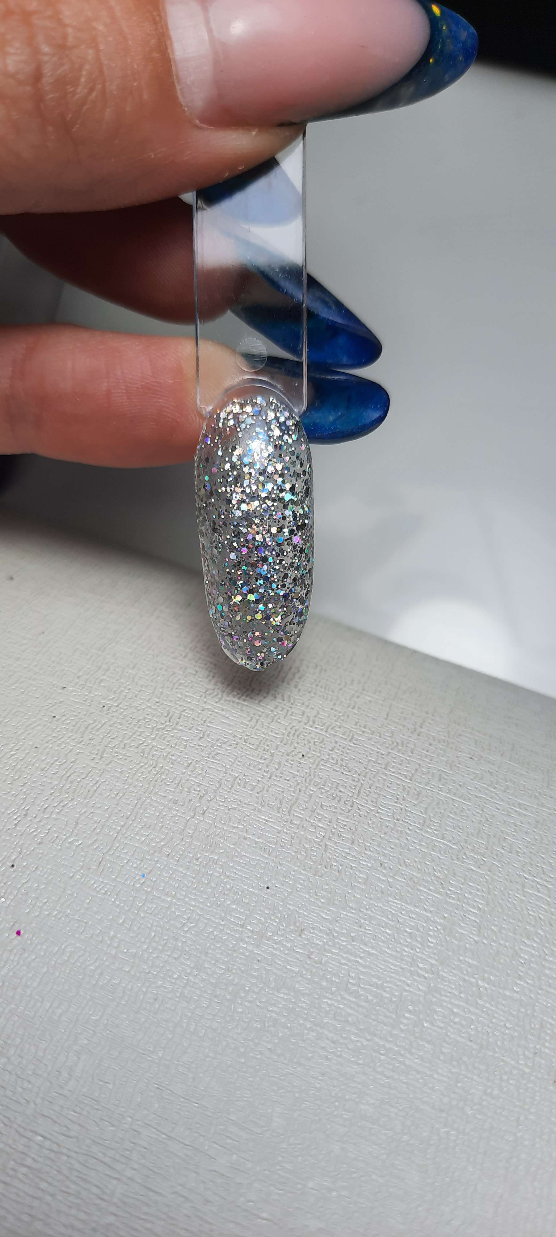 Фотография покупателя товара Гель-лак для ногтей "Искрящийся бриллиант", трёхфазный LED/UV, 10мл, цвет 011 тёмно-голубой - Фото 12