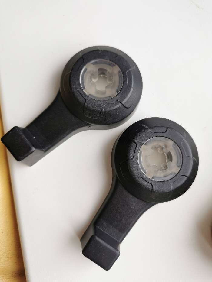 Фотография покупателя товара Вешалка-крючок на подголовник, набор 2 шт, чёрный