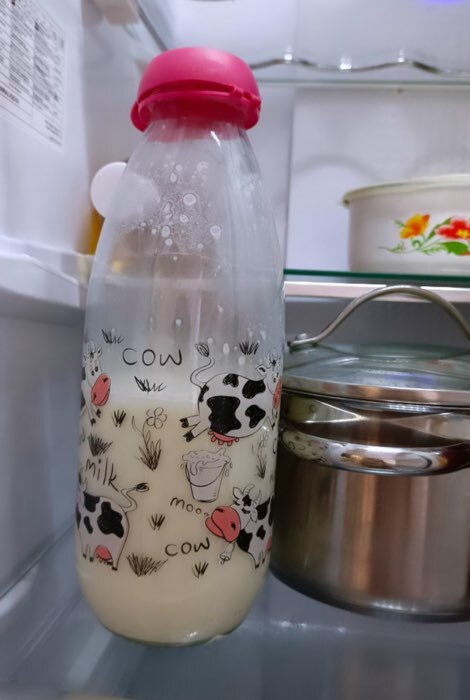 Фотография покупателя товара Бутылка для молока стеклянная Herevin «Бурёнка», 1 л, 8,5×24,5 см - Фото 1