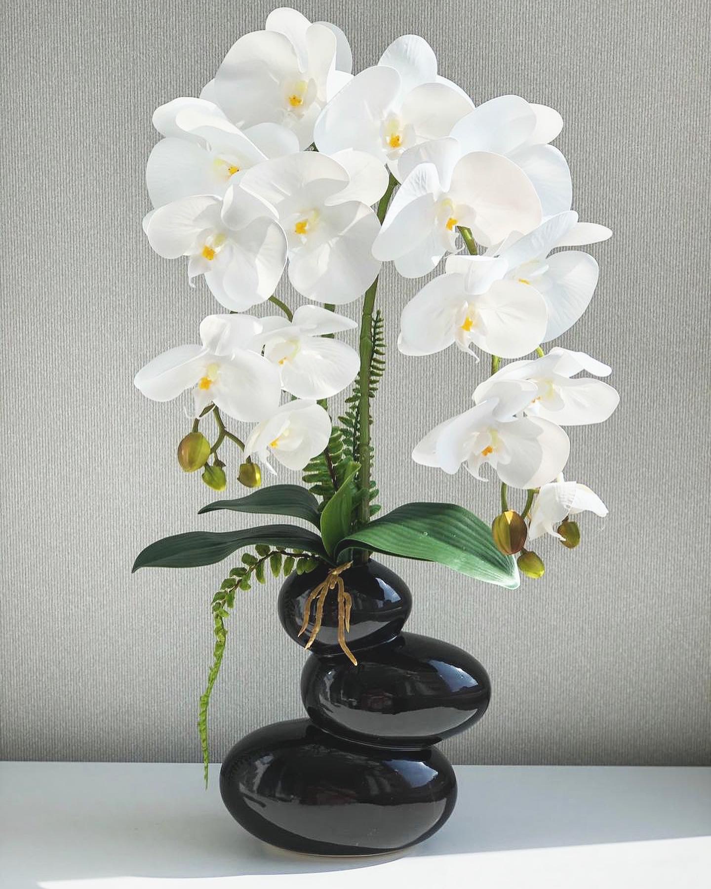 Фотография покупателя товара Ваза керамическая "Сбалансированные камни", настольная, белая, 20 см - Фото 8