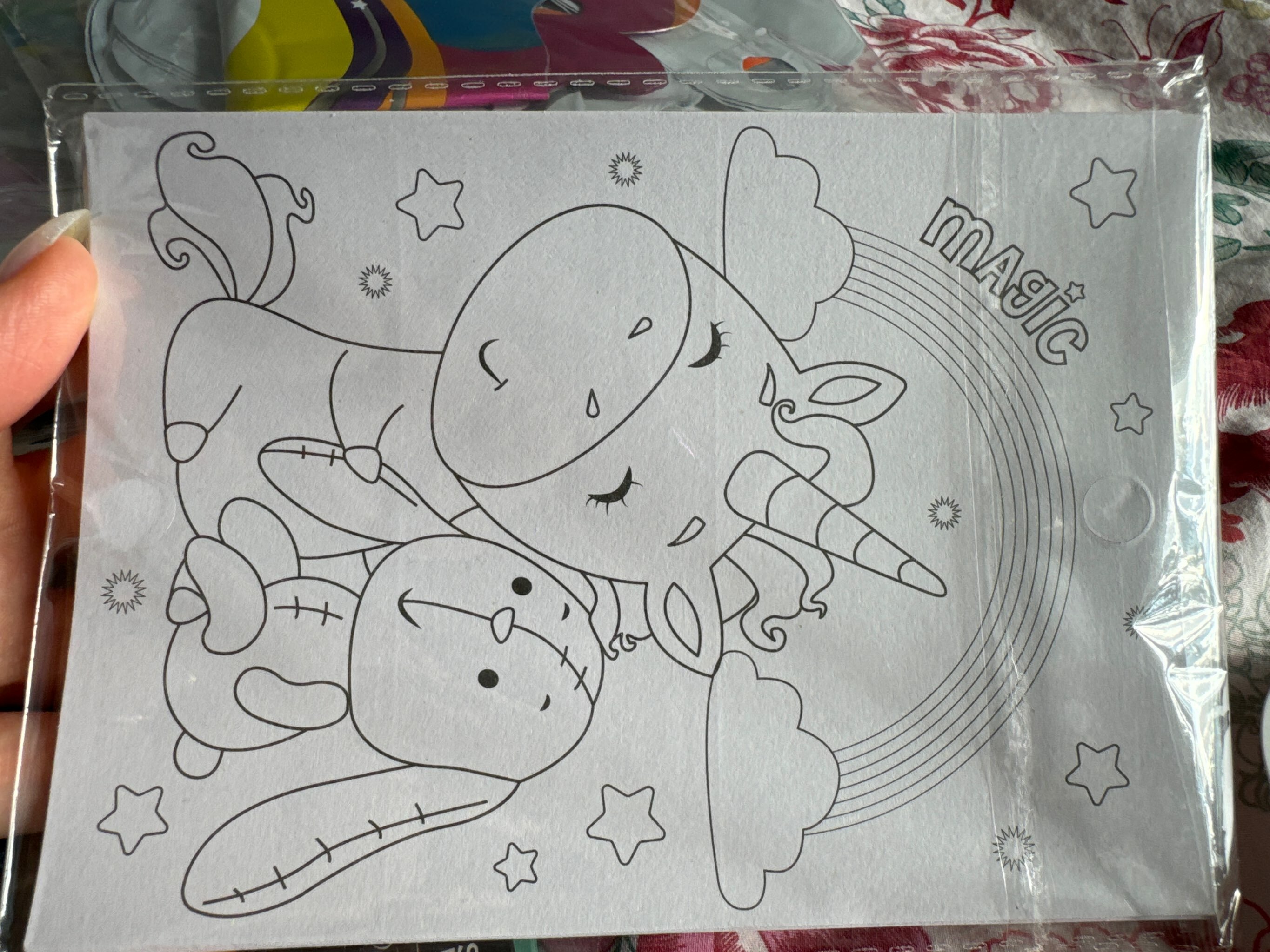 Фотография покупателя товара Наклейки детские бумажные «Любимые животные», c раскраской на обороте, 10 х 14 см - Фото 6