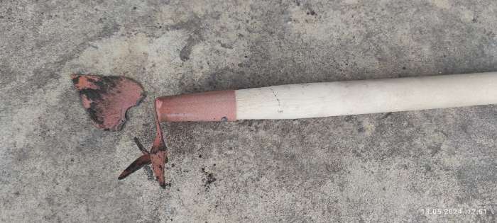 Фотография покупателя товара Мотыжка комбинированная, длина 34 см, 3 зубца, деревянная ручка - Фото 1