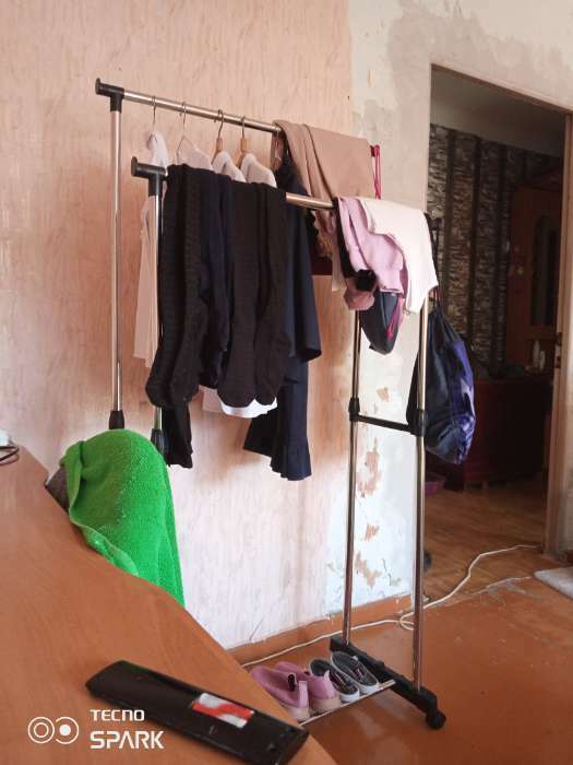 Фотография покупателя товара Вешалка напольная для одежды телескопическая Доляна, 2 перекладины, подставка для обуви, 80×43×90(160) см - Фото 1