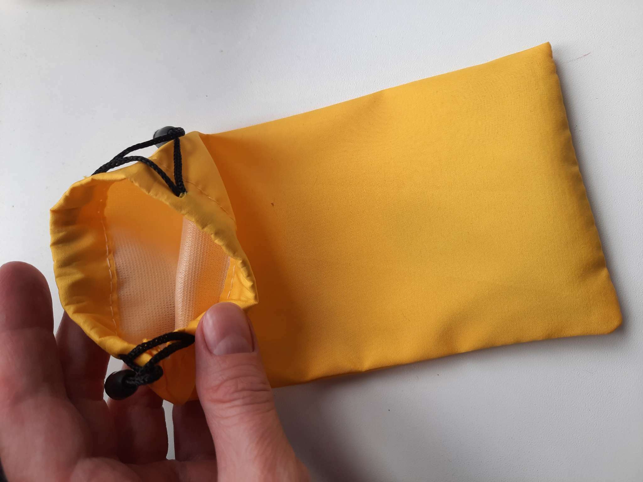 Фотография покупателя товара Чехол для очков на затяжке, цвет жёлтый