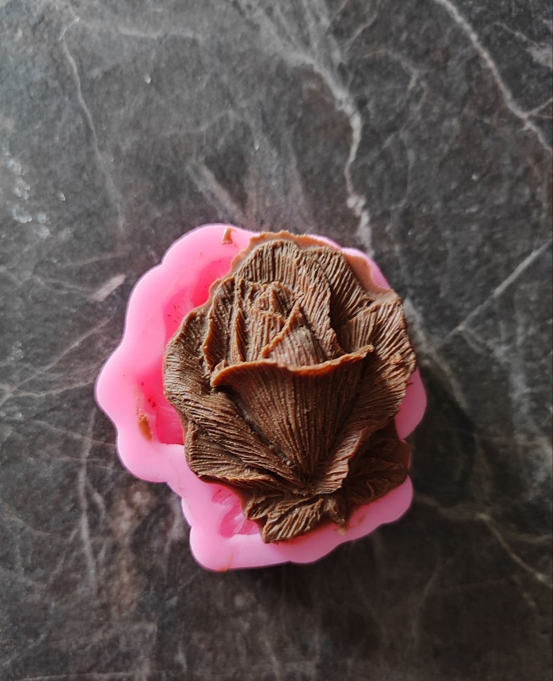 Фотография покупателя товара Молд Доляна «Дикая роза», силикон, 5,5×5×1,5 см, цвет розовый - Фото 3