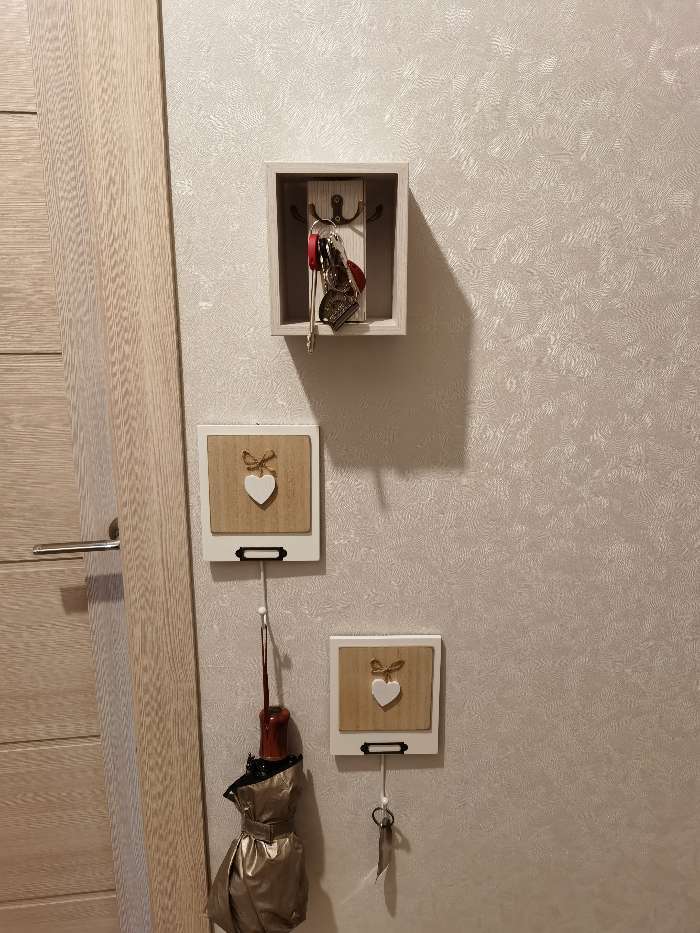 Фотография покупателя товара Настенный крючок декоративный дерево «Сердце на веревочке», панно, 23.5×13.2×4.5 см - Фото 1