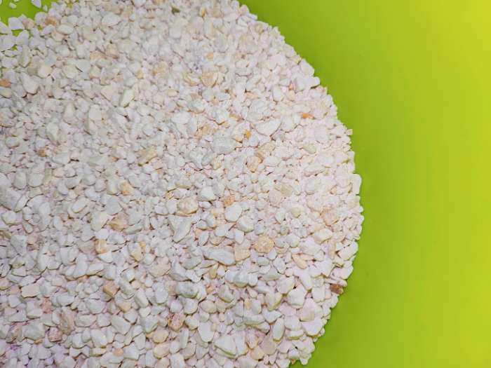 Фотография покупателя товара Мраморный песок "Рецепты Дедушки Никиты", отборная, белая, фр 2,5-5 мм , 2 кг