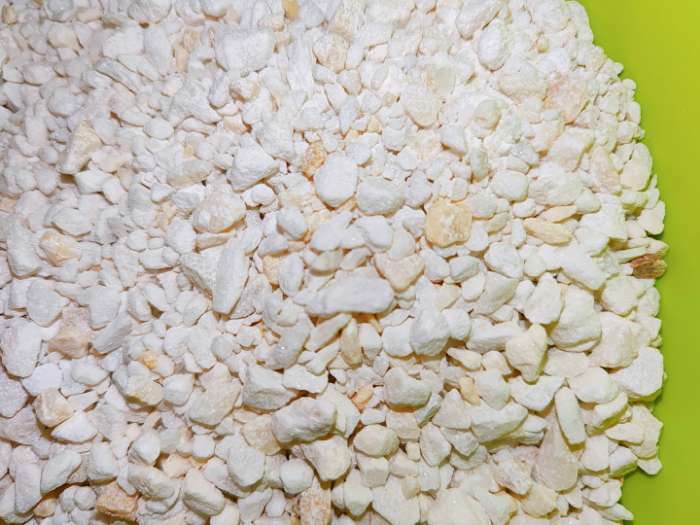 Фотография покупателя товара Мраморный песок "Рецепты Дедушки Никиты", отборная, белая, фр 2,5-5 мм , 2 кг - Фото 3