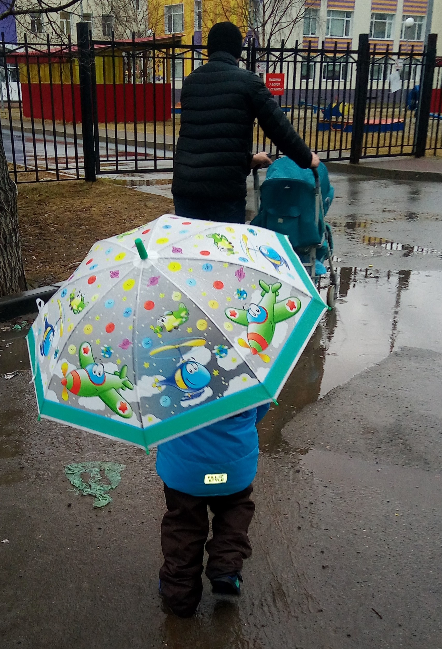 Фотография покупателя товара Детский зонт «Самолётики» D=76 см, h= 67 см - Фото 4