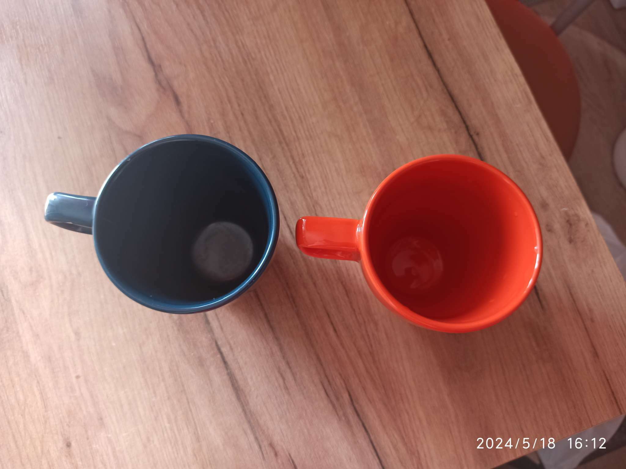 Фотография покупателя товара Кружка керамическая Доляна Coffee break, 280 мл, цвет бордовый - Фото 4