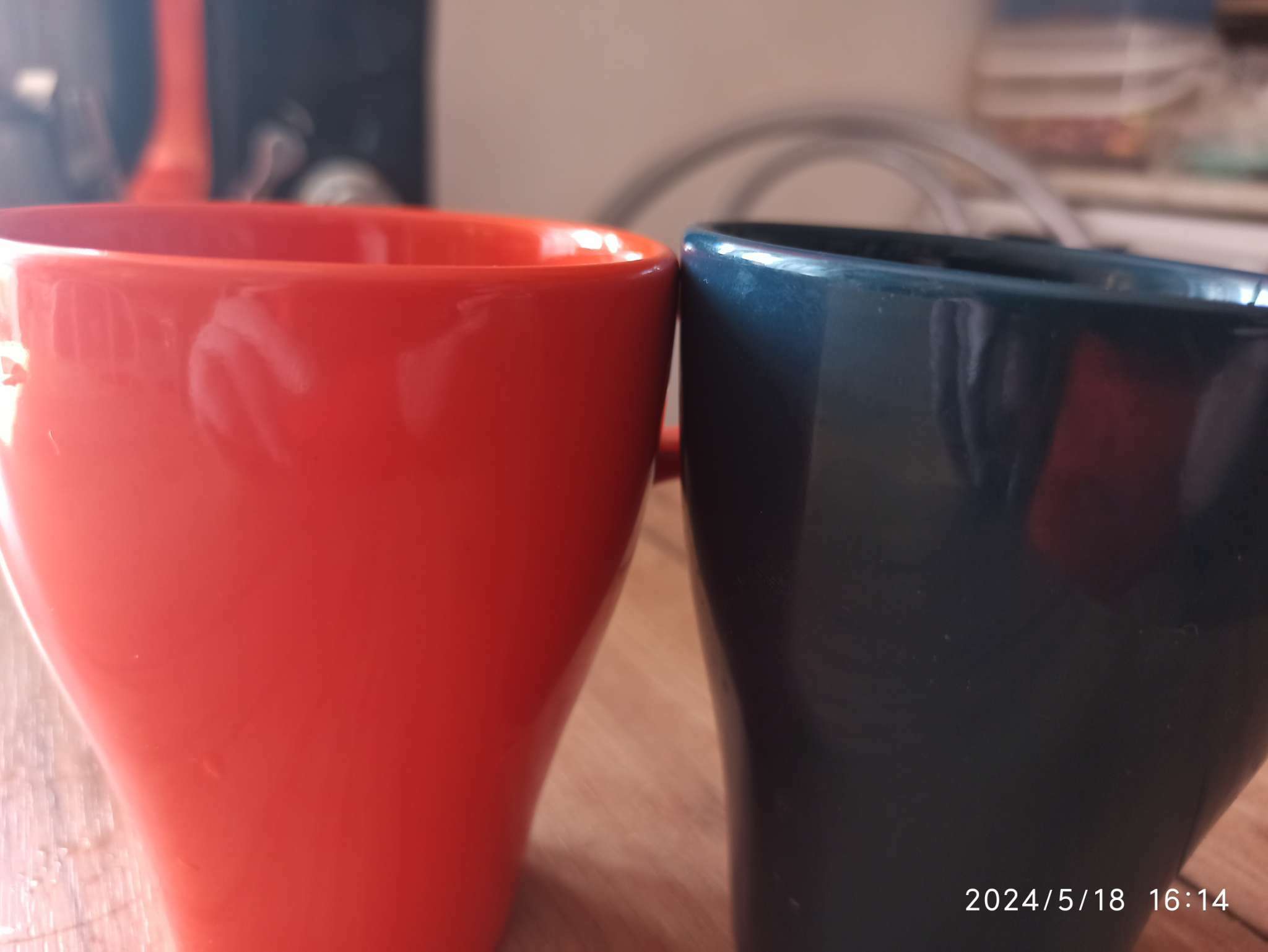 Фотография покупателя товара Кружка керамическая Доляна Coffee break, 280 мл, цвет синий - Фото 3