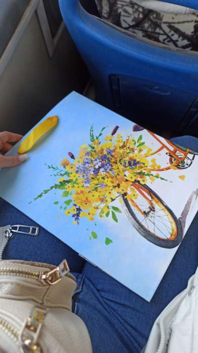 Фотография покупателя товара Пакет подарочный "Цветочный велосипед", 26 х 32 х 12 см - Фото 2