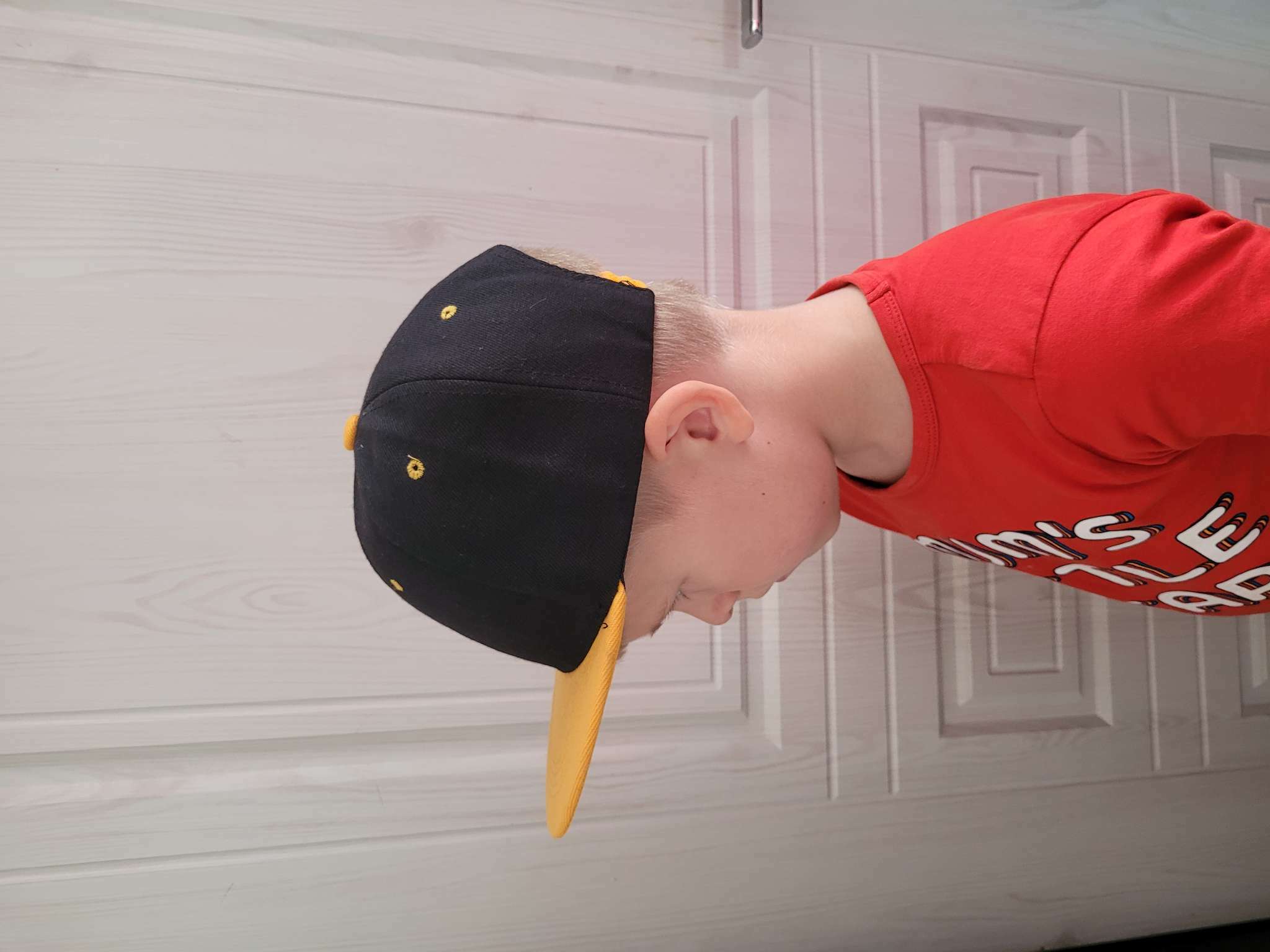 Фотография покупателя товара Бейсболка с прямым козырьком для мальчика MINAKU, размер 56, цвет чёрный/жёлтый - Фото 3