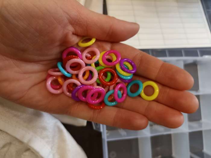 Фотография покупателя товара Бусины для творчества пластик "Колечки" цветные набор 50 шт 1,3 см - Фото 3