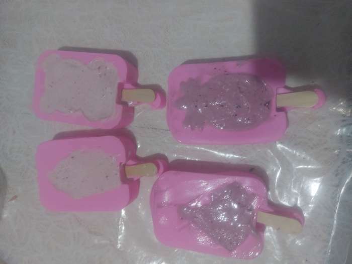 Фотография покупателя товара Форма для мороженого Доляна «Капкейк», силикон, 14×7,5×2,5 см, цвет розовый - Фото 2