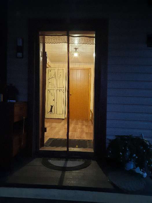 Фотография покупателя товара Сетка антимоскитная для дверей, 100 × 210 см, на магнитах, цвет коричневый