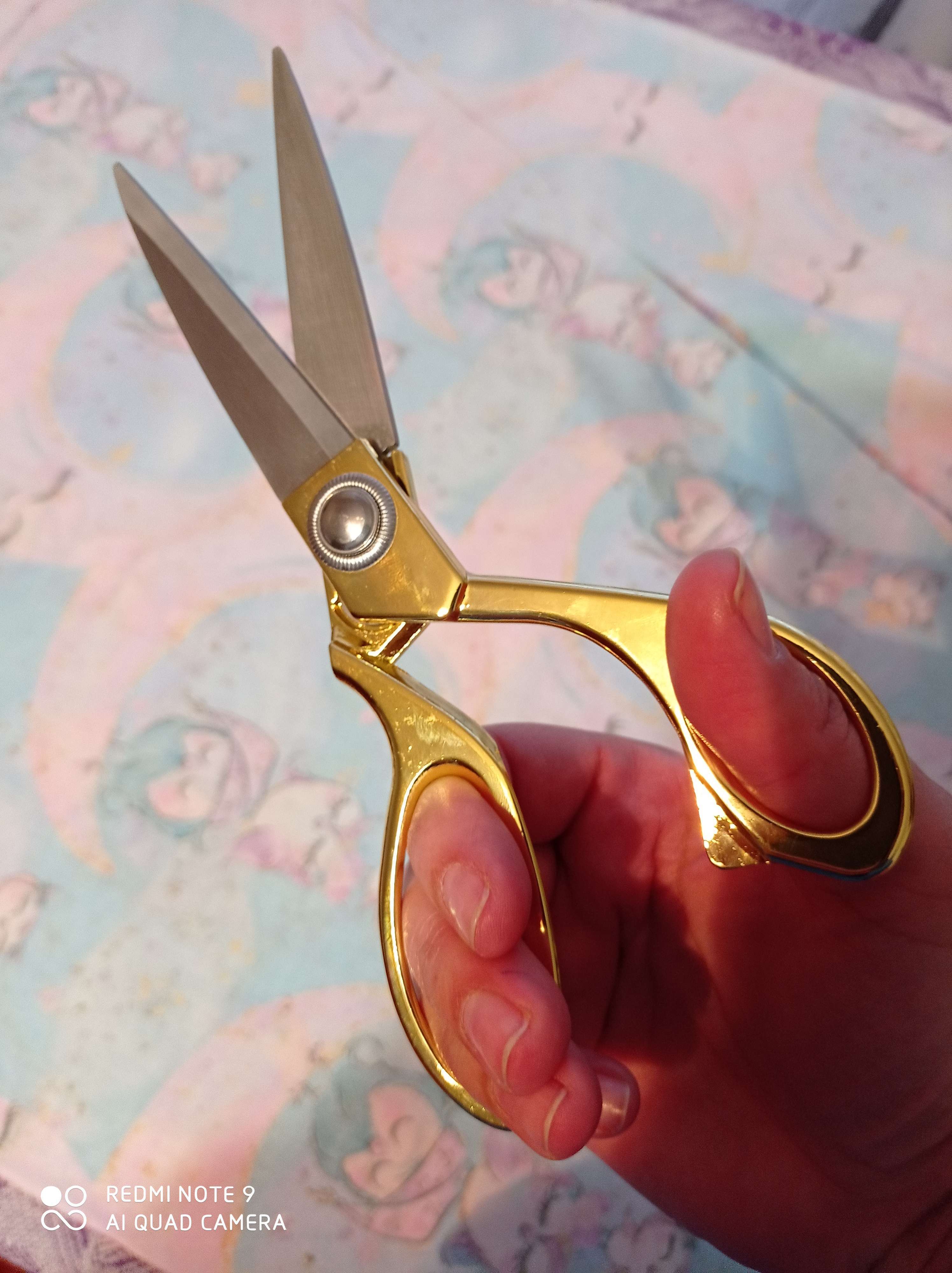 Фотография покупателя товара Ножницы закройные, скошенное лезвие, 8", 20 см, цвет золотой - Фото 5