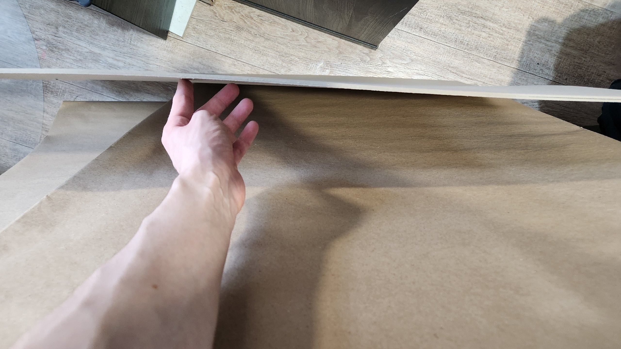 Фотография покупателя товара Картон переплётный (обложечный) 2.0 мм, 70×100 см, 1250 г/м², серый - Фото 3