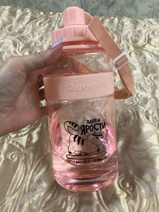 Фотография покупателя товара Бутылка для воды «Лапки ярости», 1800 мл - Фото 1