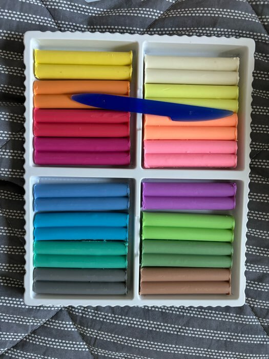 Фотография покупателя товара Пластилин мягкий восковой, 16 цветов 240 г "Школа творчества"