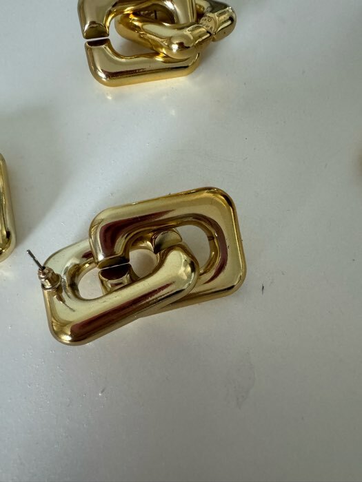 Фотография покупателя товара Серьги металл «Цепь» прямые углы, 3 звена, цвет золото