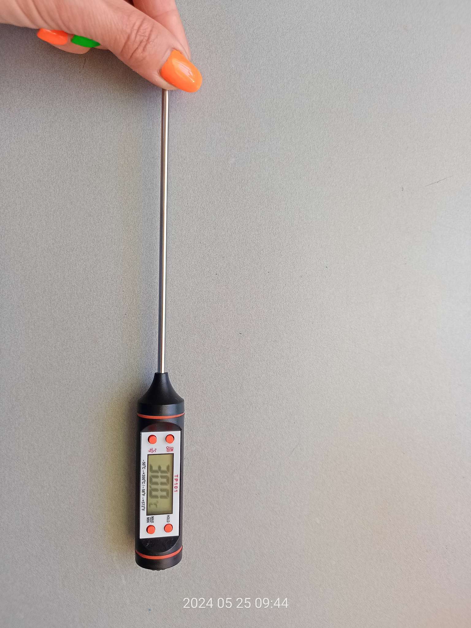 Фотография покупателя товара Термометр (термощуп) для пищи электронный на батарейках Доляна, в коробке - Фото 1