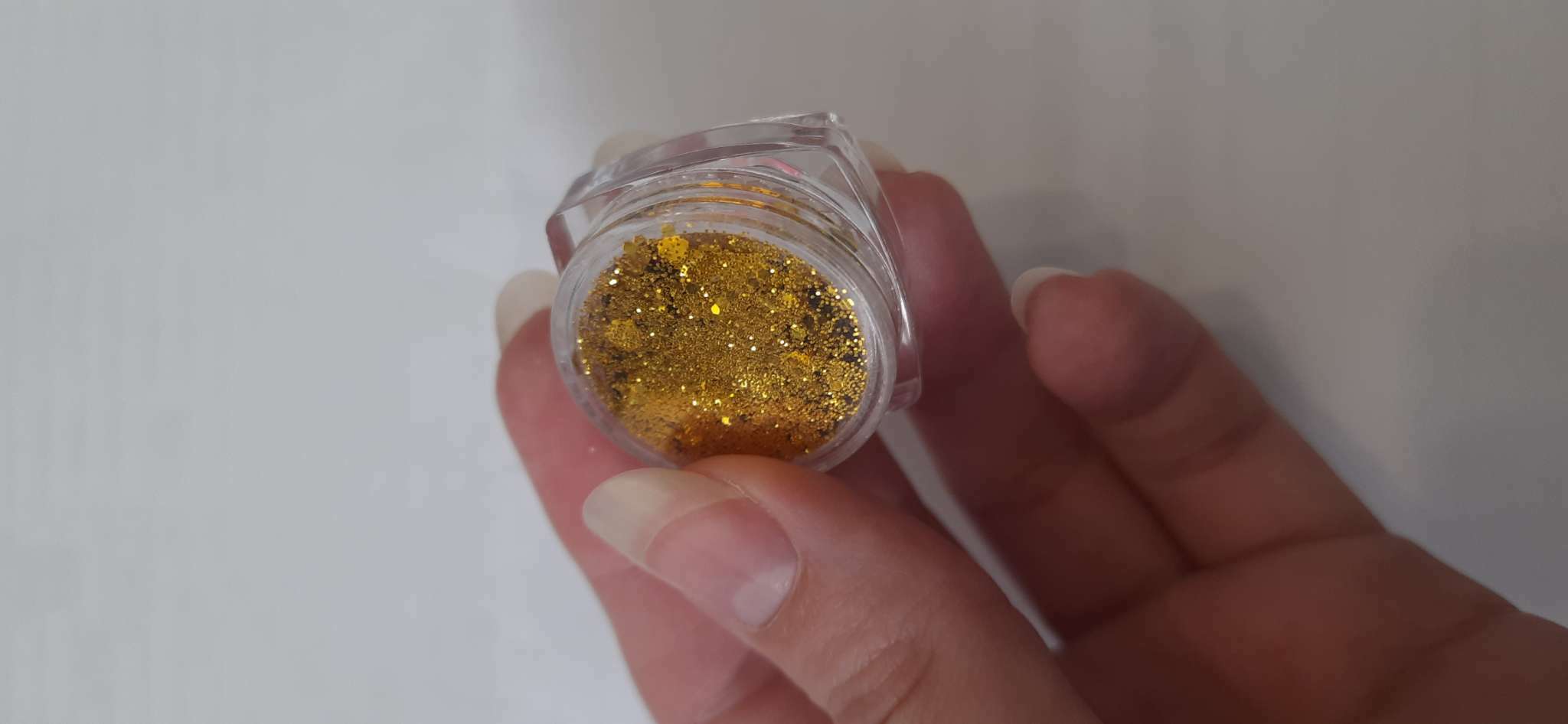 Фотография покупателя товара Блёстки для декора, разноразмерные, цвет золотистый - Фото 2