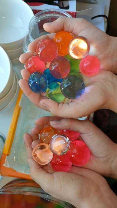 Фотография покупателя товара Детский набор для опытов «Растущие шарики-гиганты» (до 5 см в диаметре), 10 г - Фото 51