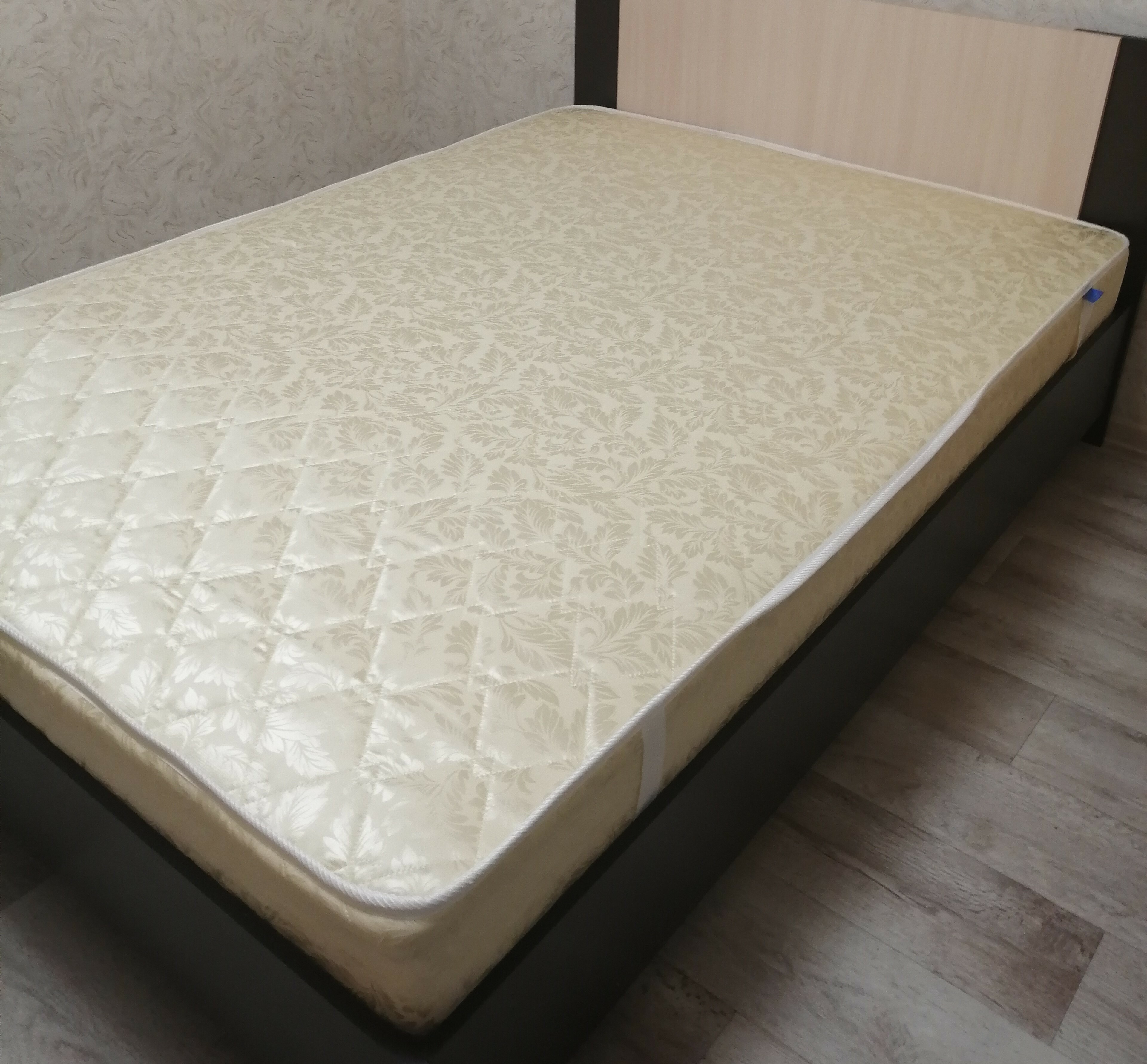 Фотография покупателя товара Матрас «Этель. Flowers double Comfort Боннель», размер 160×200 см, высота 18 см, трикотаж - Фото 4