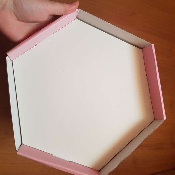 Фотография покупателя товара Коробка подарочная складная, упаковка, «Поздравляю», 26 х 22.5 х 8 см - Фото 2