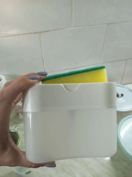 Фотография покупателя товара Дозатор для моющего средства с подставкой для губки Доляна, губка в комплекте, 385 мл, цвет белый - Фото 2