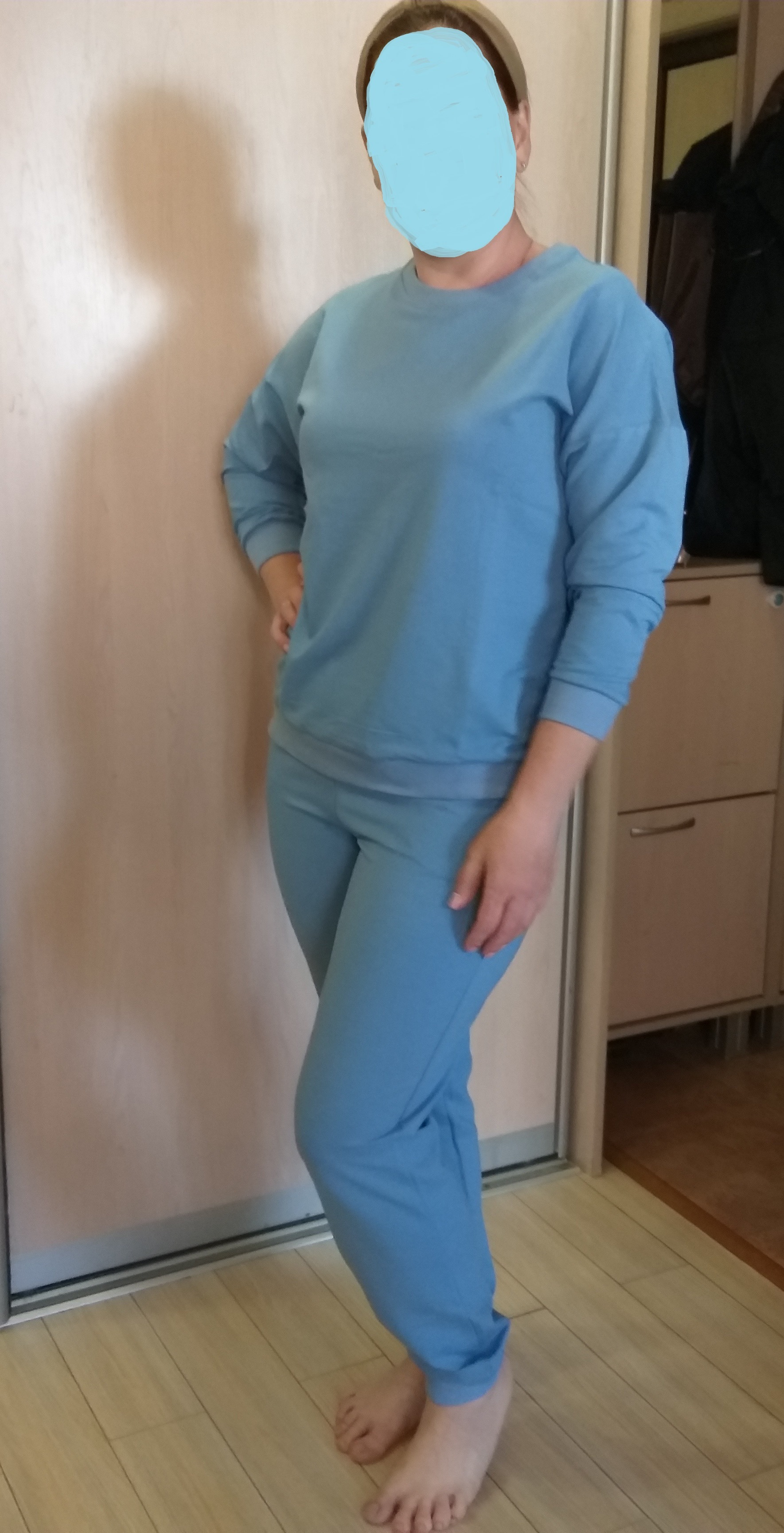 Фотография покупателя товара Костюм женский (свитшот, брюки) MINAKU: Casual Collection цвет голубой, размер 44 - Фото 3