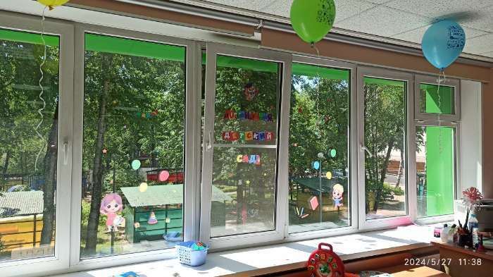 Фотография покупателя товара Наклейки витражные на Выпускной «До свидания, детский сад», 33×50.5 см - Фото 2